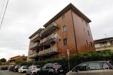 3 LOCALI A SEDRIANO