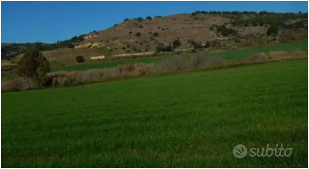 Immobile in asta di 124650 m² a Niscemi - Vista 2