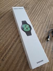 Samsung Galaxy Watch 4 (40mm) Black + Accessori