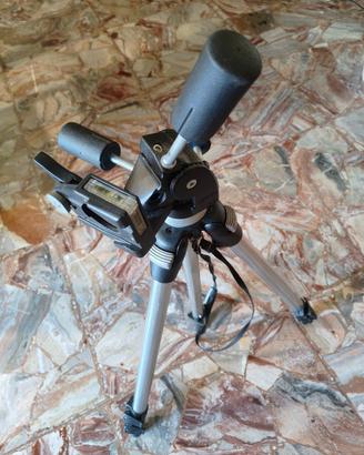 Cavalletto Manfrotto 055CL con testa inclinabile