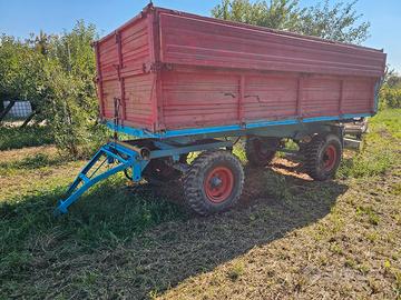rimorchio agricolo