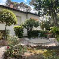 Villa classica a quecianella vista mare con parco