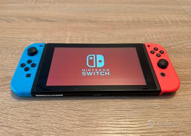 Nintendo switch con custodia