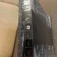 Play-station 4 + volante  Logitech con pedaliera