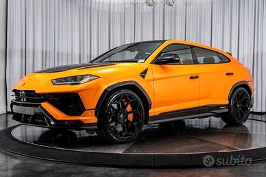 Lamborghini Urus 4.0 Performante NOLEGGIO LUNGO TE