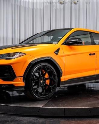 Lamborghini Urus 4.0 Performante NOLEGGIO LUNGO TE