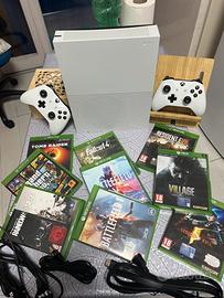 Xbox one 1Tb Bundle completo leggere descrizione