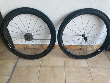 Ruote carbonio Vittoria da corsa