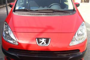 PEUGEOT 1007 1.4 BENZINA