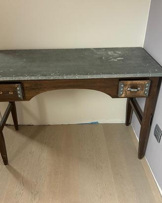 Scrivania stile industrial