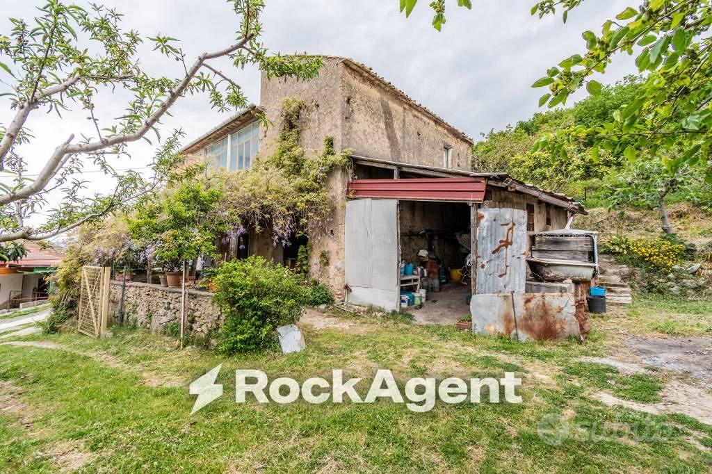 Rustico / Casale di 114 m² con 3 locali a Salerno - Vista 5