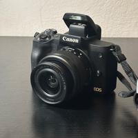 Canon EOS M50 – Mirrorless 24MP con obiettivo