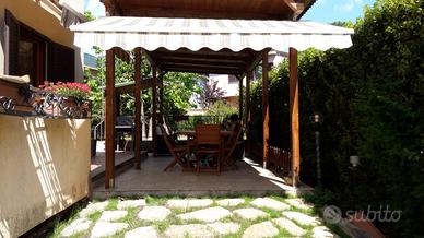 Villeta ad angolo CALCI (PI)