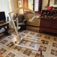 Sollevatore elettrico anziani / disabili +imbraco