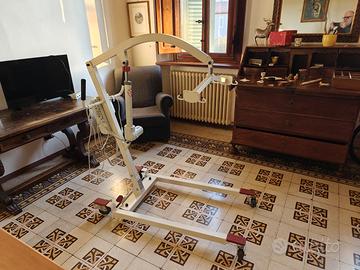 Sollevatore elettrico anziani / disabili +imbraco