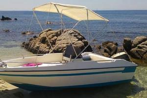 Barca motore e carrello