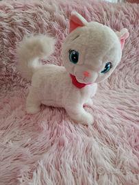 gattina bianca peluche con pallina 