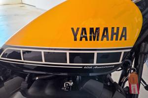 YAMAHA XV 950 Racer 60th - Borsa Casco Terminale