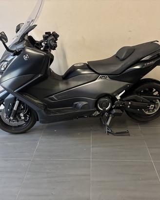 Yamaha T Max 560