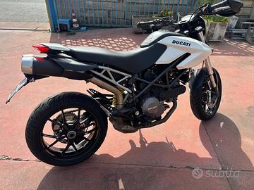 DUCATI HYPERMOTARD 796