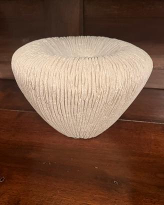 Vaso pietra leccese realizzato a mano Petrae