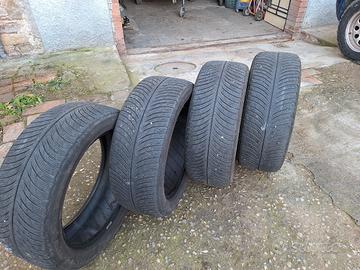 Set 4 pneumatici invernali 225/50/18