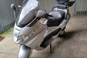 Scooter 200 piaggio x8