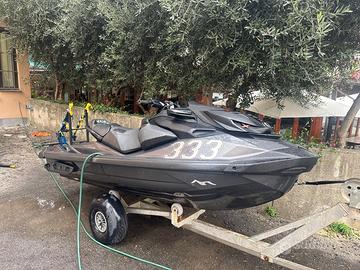 Moto d'acqua SeaDoo Rxpx 2022 50h