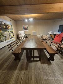 2 Tavoli in legno 7cm (misura tot 345) con panche