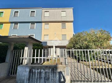 VILLA A SCHIERA A CANNARA