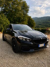 BMW 116d Business – 2021 – 93.500 km