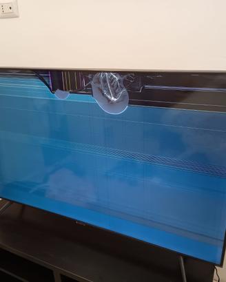 Tv samsung UE55AU7170U 55 pollici con scermo rotto