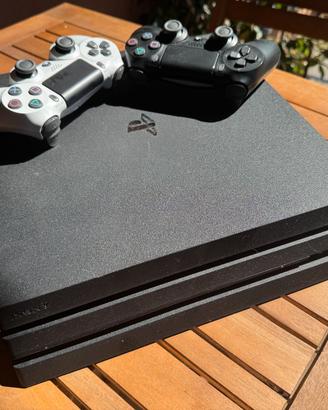 Sony PlayStation 4 Pro da 1 Terabyte