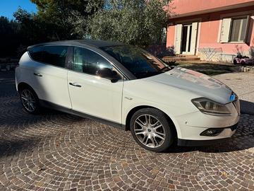 Lancia Delta 1.6 120 cv