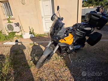 Moto Guzzi Stelvio 1000