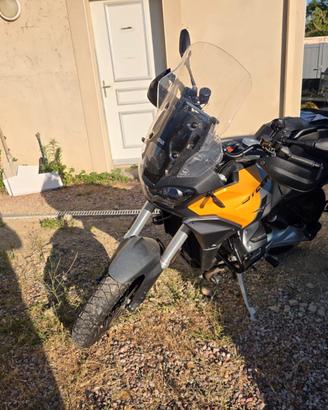 Moto Guzzi Stelvio 1000