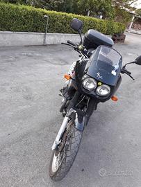 moto guzzi quota 1000