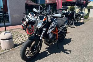 KTM Duke - 690 Duke Abs my12