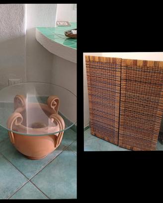 Divano tavolo parete attrezzata vaso in Ischia