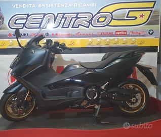 Yamaha T MAX 560 TECH-2023