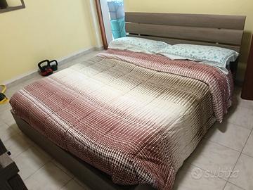 Letto matrimoniale+materasso 