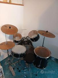batteria acustica pearl 5 pezzi + piatti e hardwar