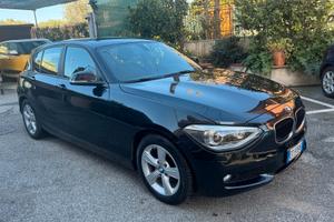 Bmw 116d 5p. Unique