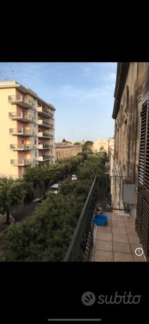 Singola in via taranto -studentessa-