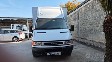 Iveco Daily corsa lunga 4mt x 240 PAT B