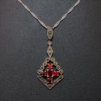 Splendida collana Vintage argento marcasite granat