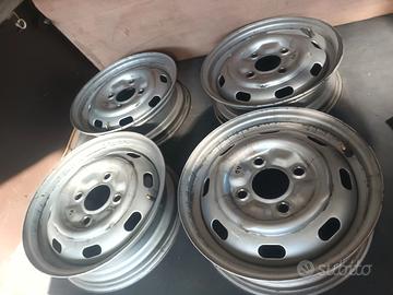 cerchi VW maggiolino/one