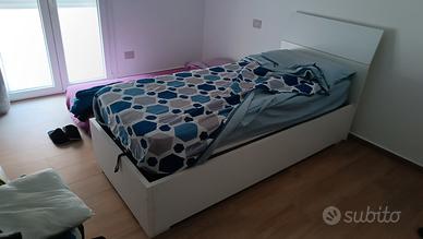 Letto ad una piazza con contenitore