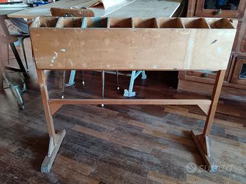 Portaflaconi, cavalletto da studio d’arte