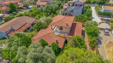 3 LOCALI A SAN TEODORO